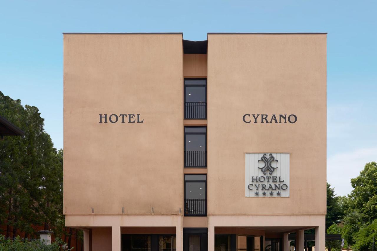 Hotel Cyrano Саронно Екстер'єр фото